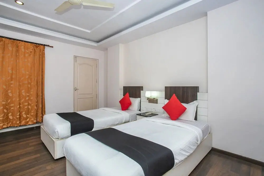 Hotel Comforts Suites