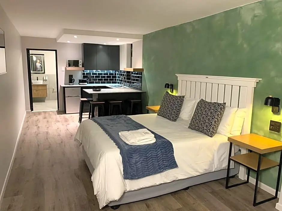 Coral Wood Self Catering Suites and B&B