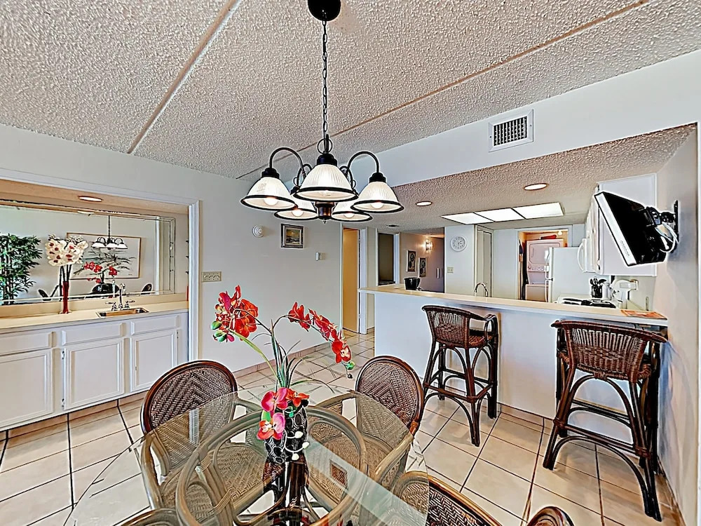 New Listing! Relaxing Beachfront Oasis W/ Pools 2 Bedroom Condo