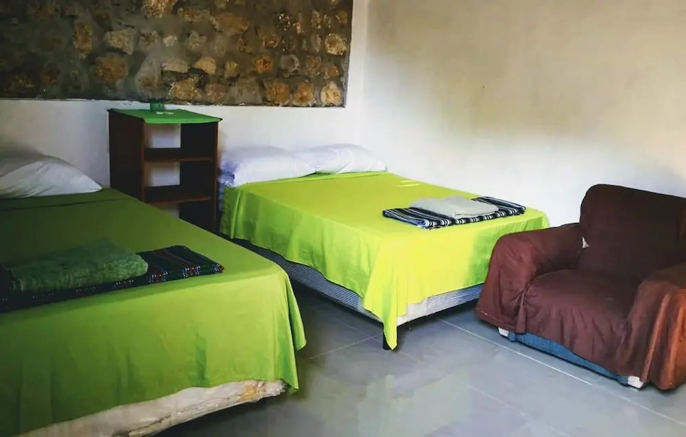 Mundo Maya Spanish School  Guest House