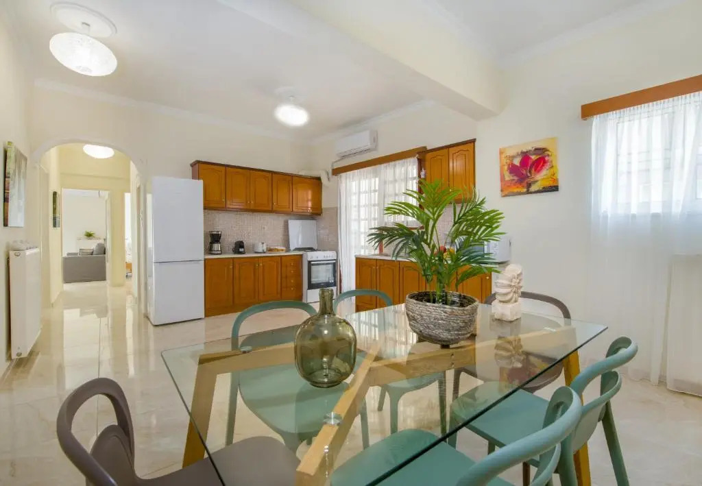 Center Manolia Dream 3 Bedroom Apartment 100m away from the beach
