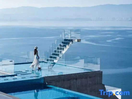 Dali Joy Luck Qingshi  Hillside Lakeview Resort Hotel
