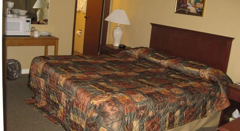 Twin Creeks Motel