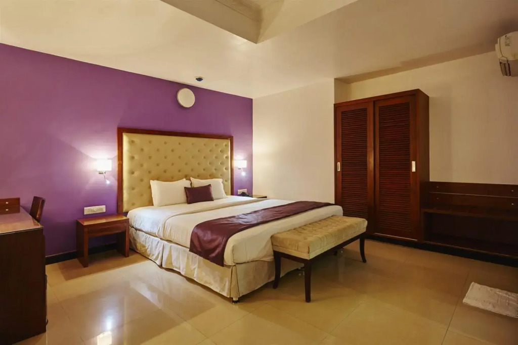 Silver Sands Hideaway Resort, Candolim