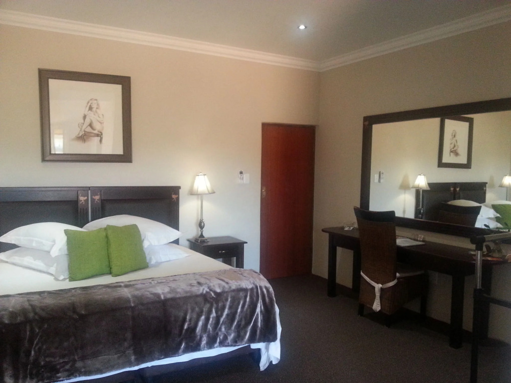 Mooiplaas Guesthouse