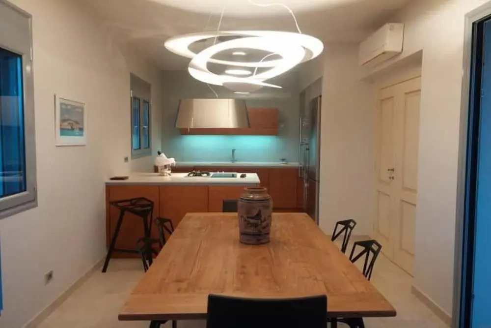 Sea View 3 Bedroom Villa Close to the Beach
