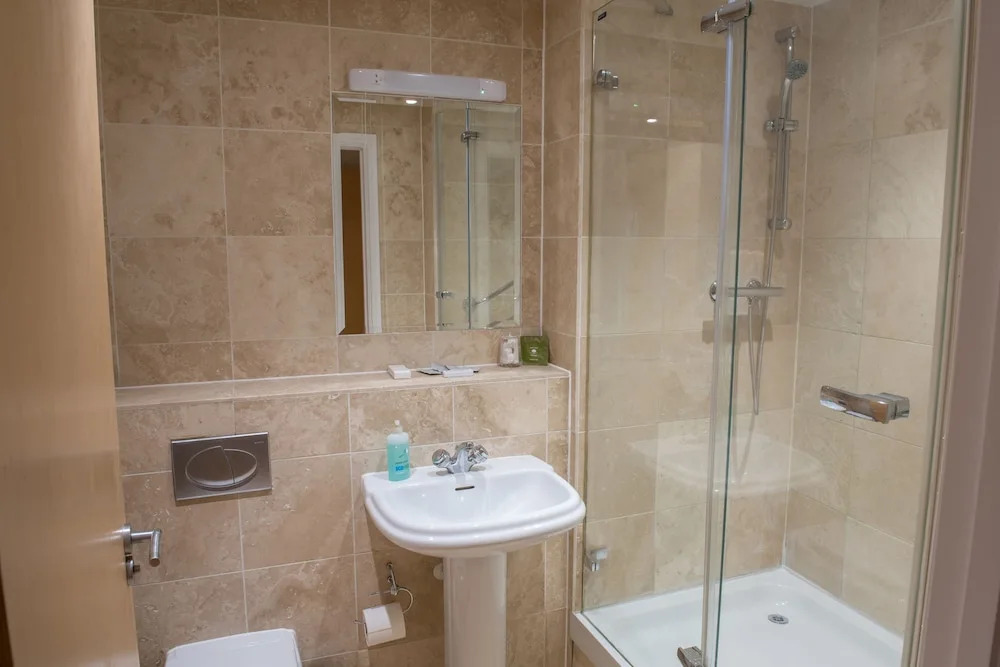 Toothbrush Apartments - Ipswich Friar St