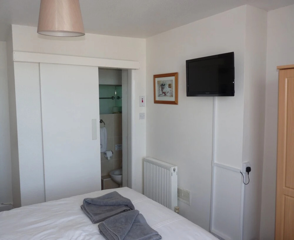 Whitecliff Guest House