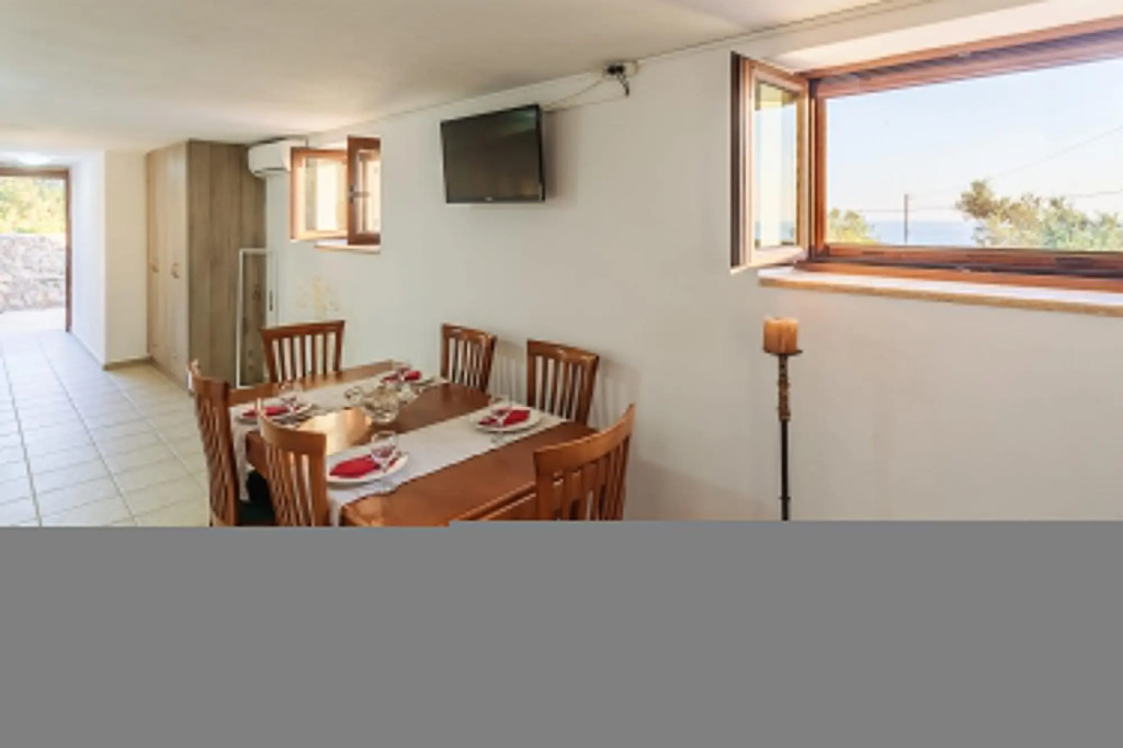 Mani Summer Escape - Spacious Home Fully Equipped