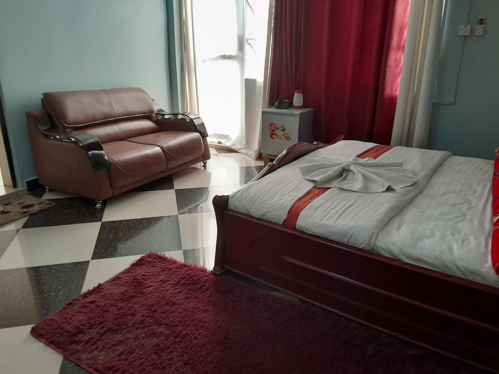 Gr City Hotel
