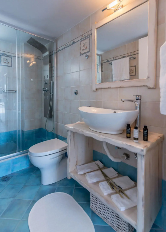 Michalakis Seaside Suites