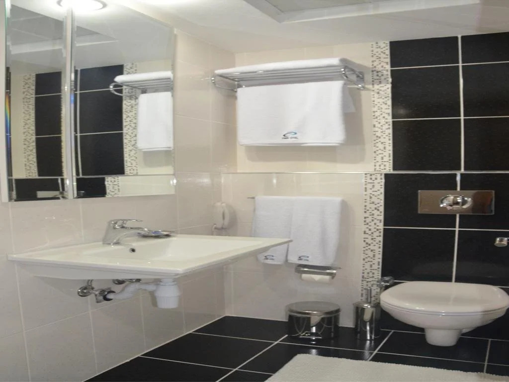 Emin Otel