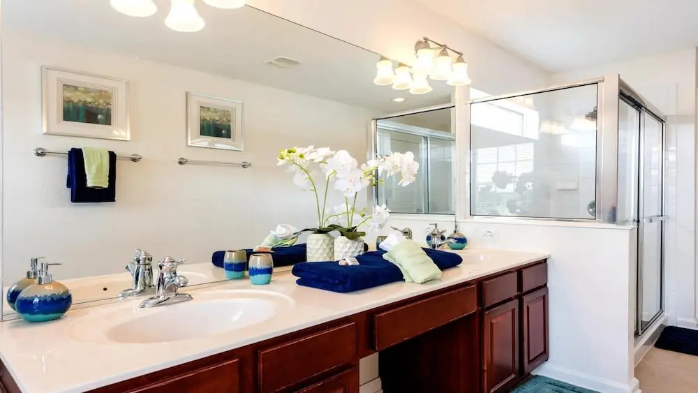 Luxurious 6BR Pool Villa 2 5 Miles to Disney