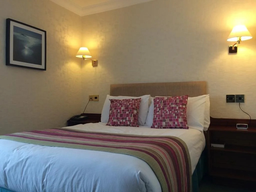 Clan Macduff Hotel
