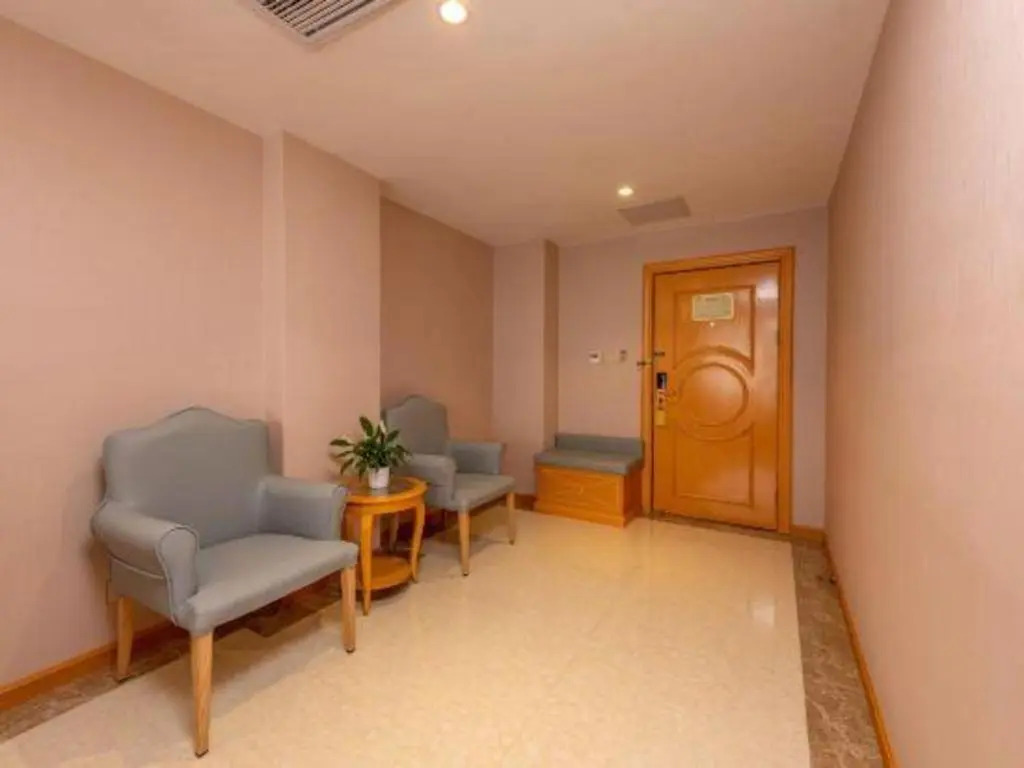 Vienna Hotel (Gongcheng Tianjie)