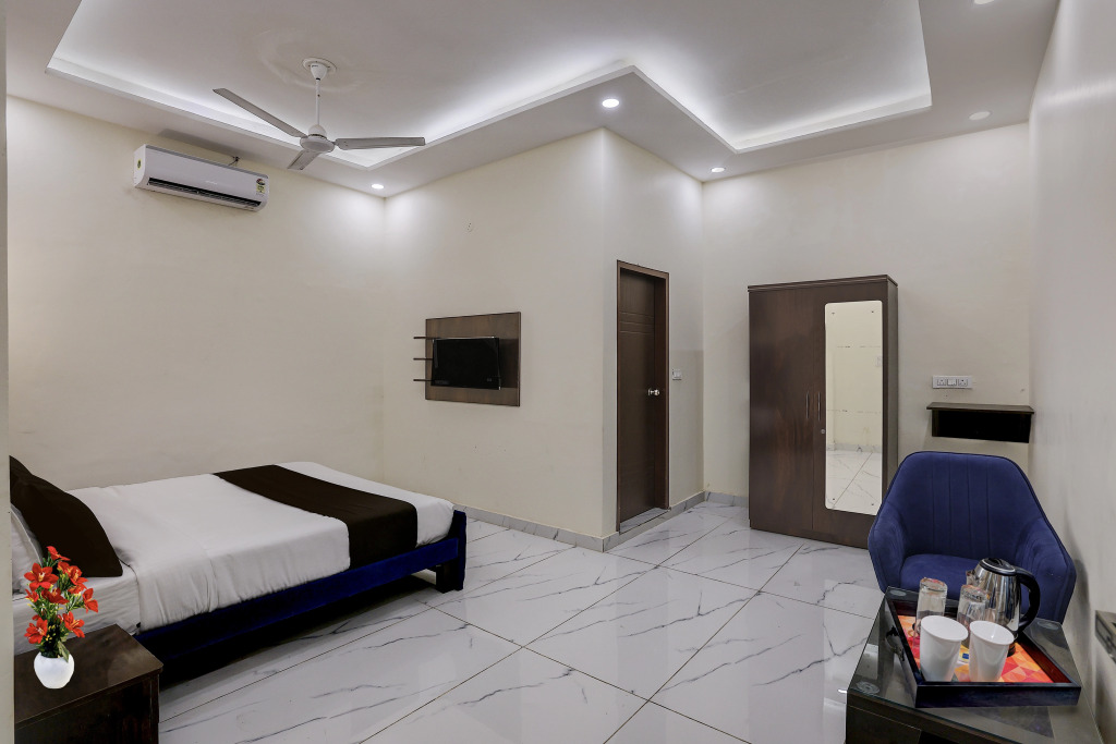 Super Hotel O Clock Tower Dehradun Formerly Dooncity Suites