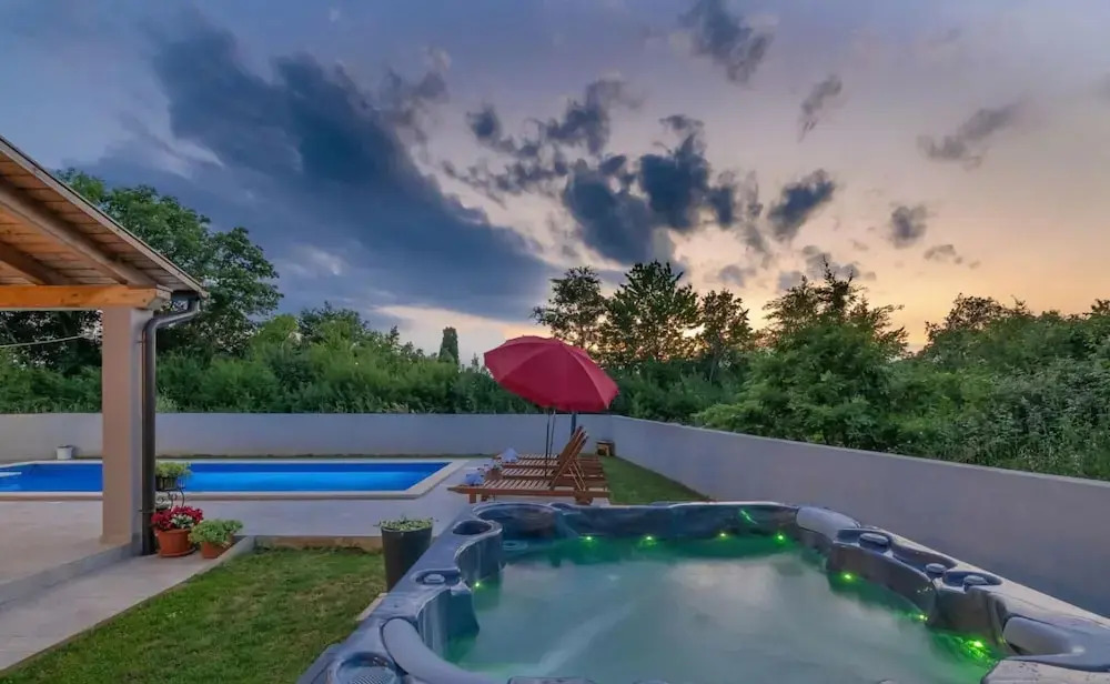 Blaise Comfortable Holiday Residence