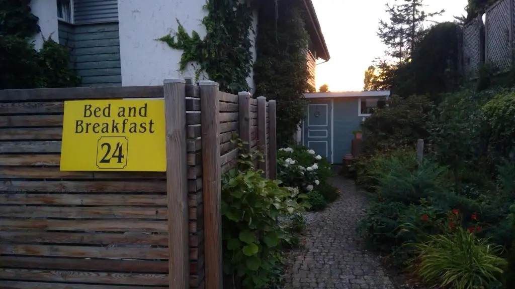 Bed and Breakfast 24