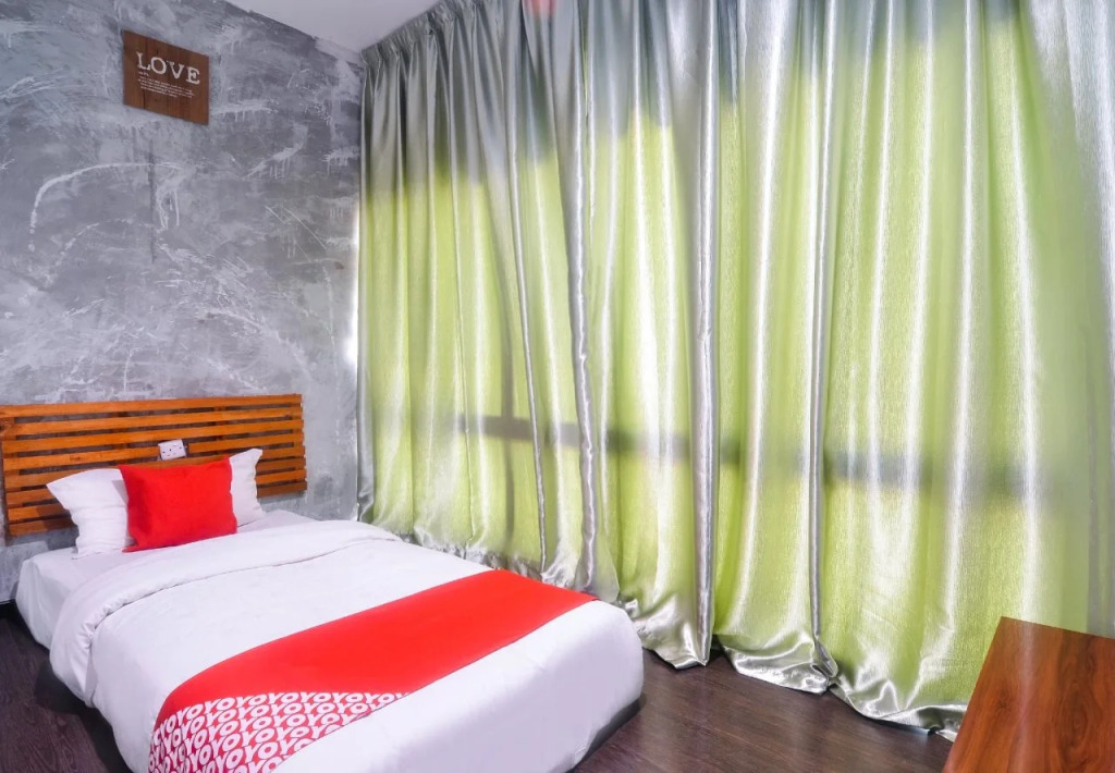 Memoire Express Floors