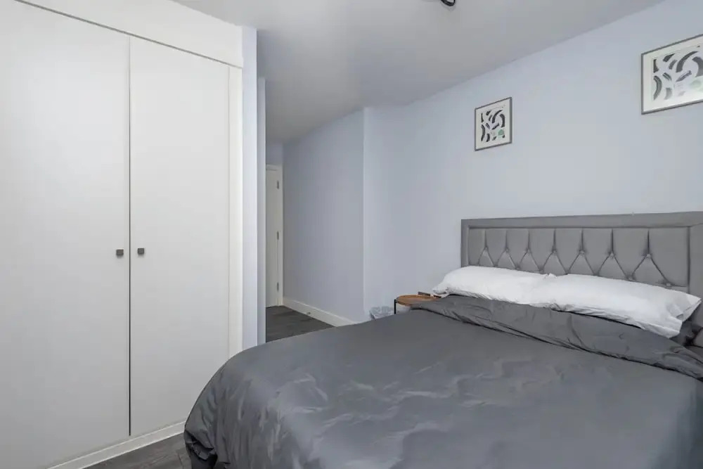 Stylish Elegant New Flat 5 Min from Crossrail