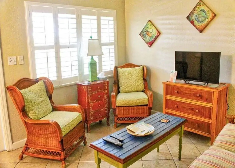 Coconut Grove Beach Resort Suites 1 to 4