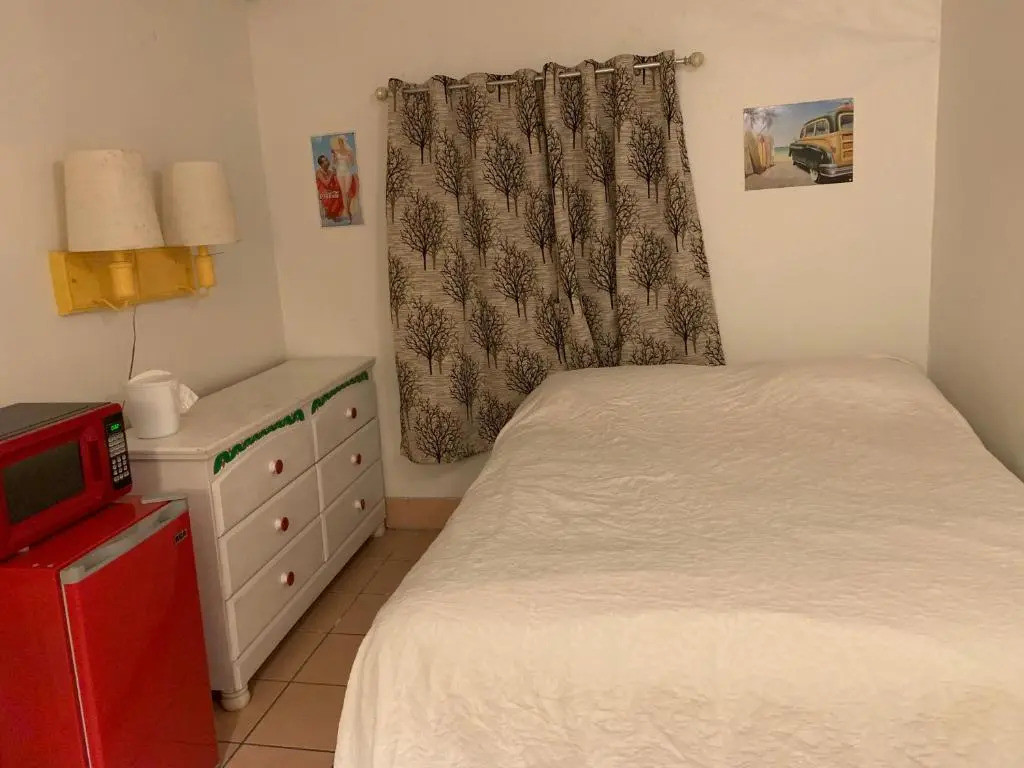 Sunshine Motel