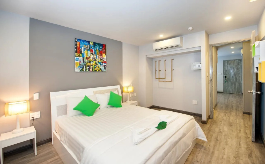All Seasons Hotel