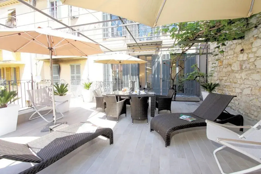 Terrace Apartment in Cannes