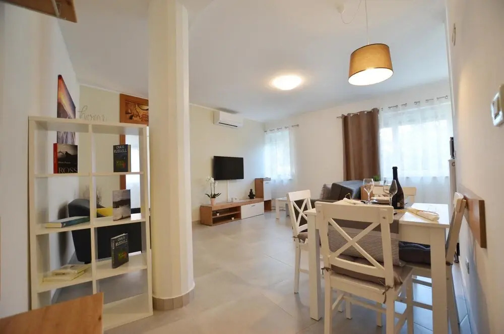 Irene in Rovinj With 1 Bedrooms and 1 Bathrooms