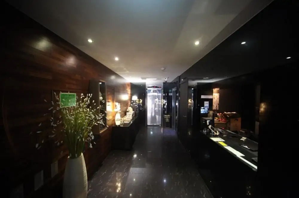 Gugi Motel