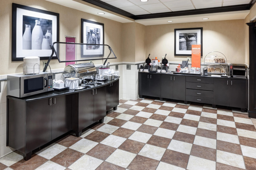 Hampton Inn & Suites Gainesville Downtown University