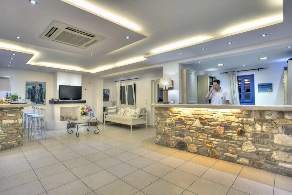 Pyrgaki Hotel