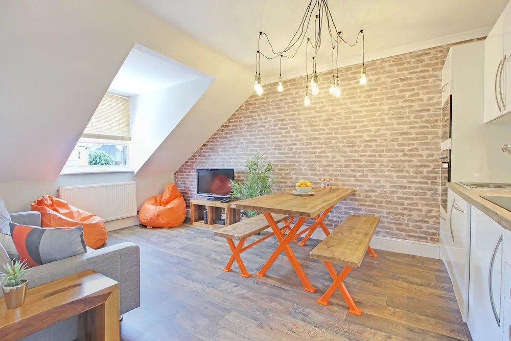 Urban Chic Central Brighton Apartment