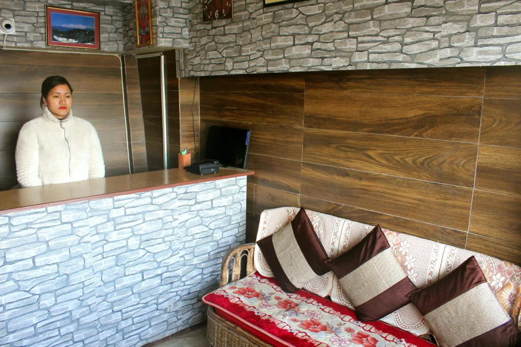 Dezong Retreat