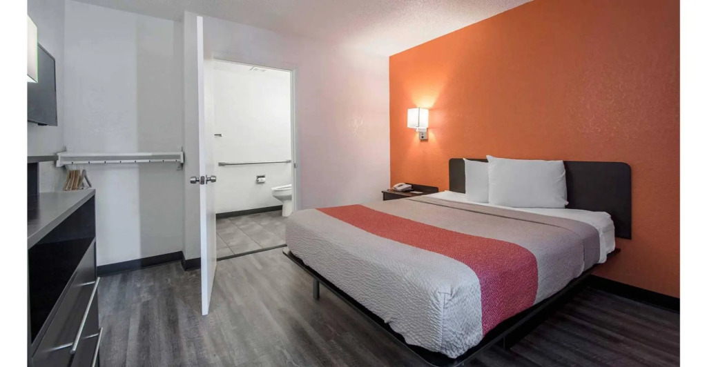 Motel 6-Norcross, GA - Atlanta Northeast