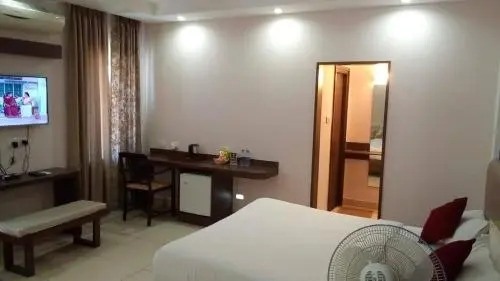 Vels Hotel