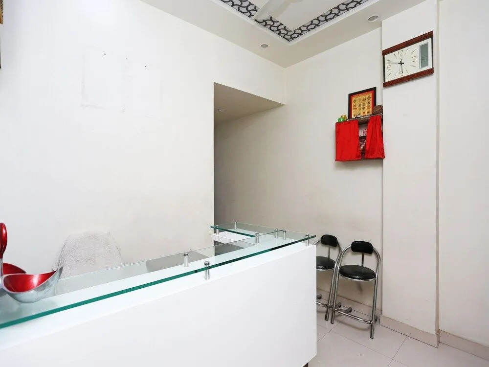 OYO 17280 Hotel Shivaay