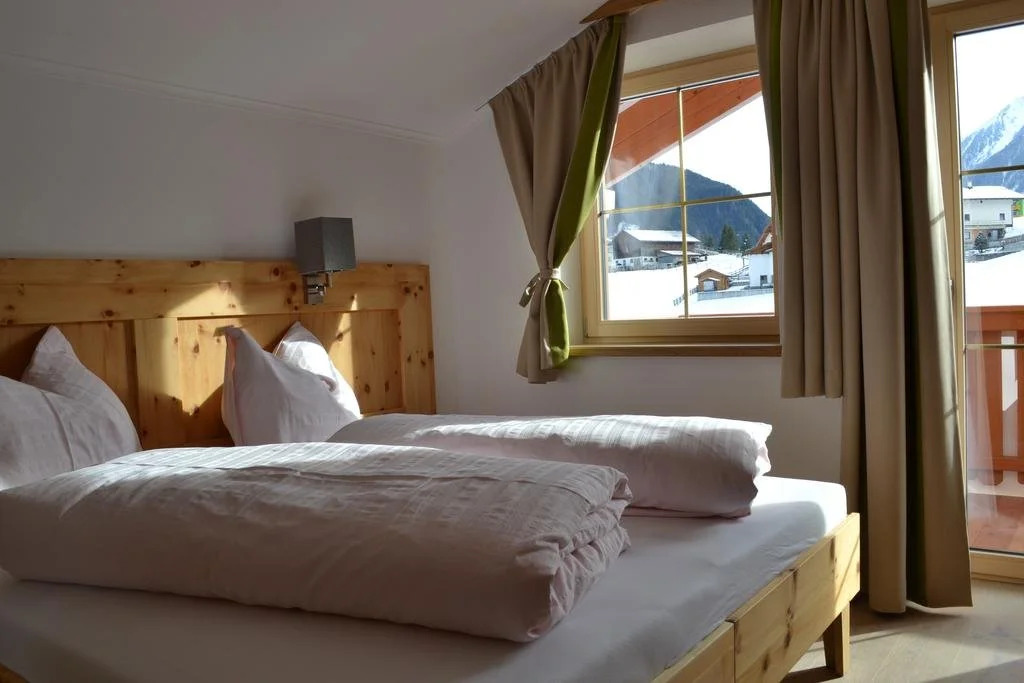 La Montana Ski & Hiking LODGE