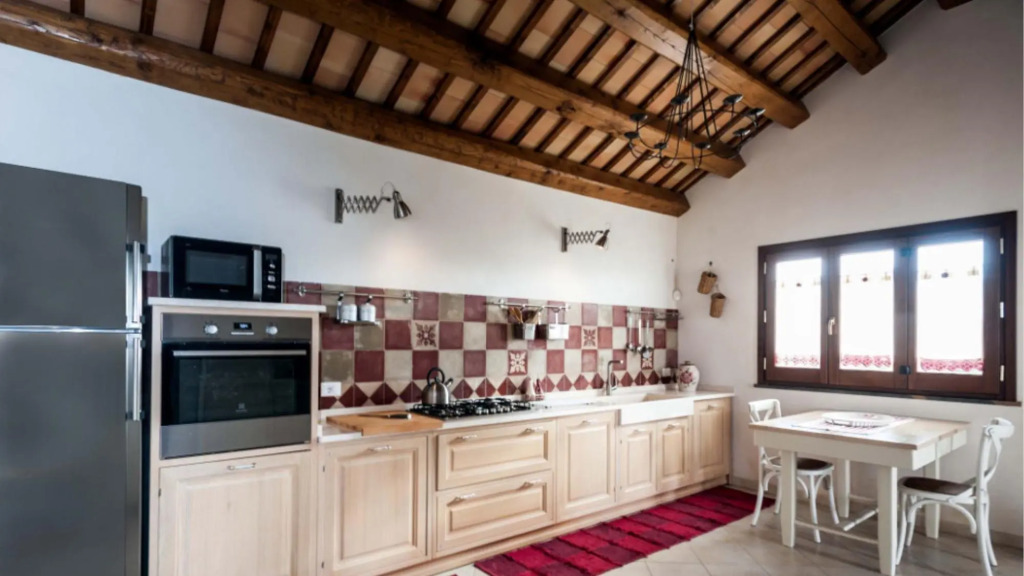 Exclusive villa with pool immersed in the Trapani countryside, at just 15 km from the seaside-VILLA EROICA
