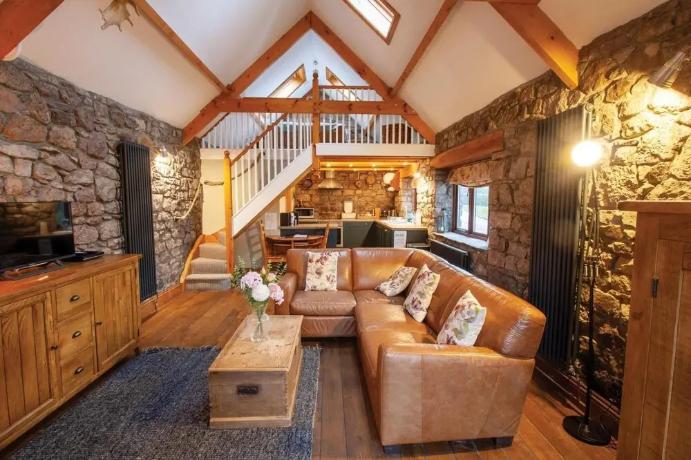 Hill End Barn - 1 Bed Barn Conversion - Llangennith