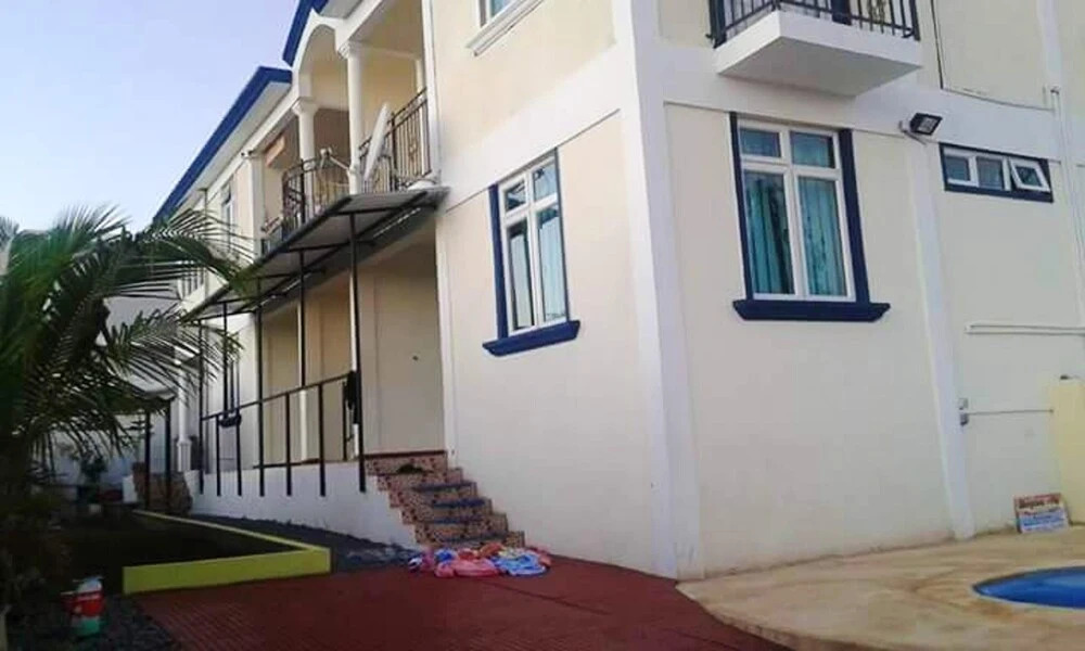 Charming villa in Flic en Flac with private pool