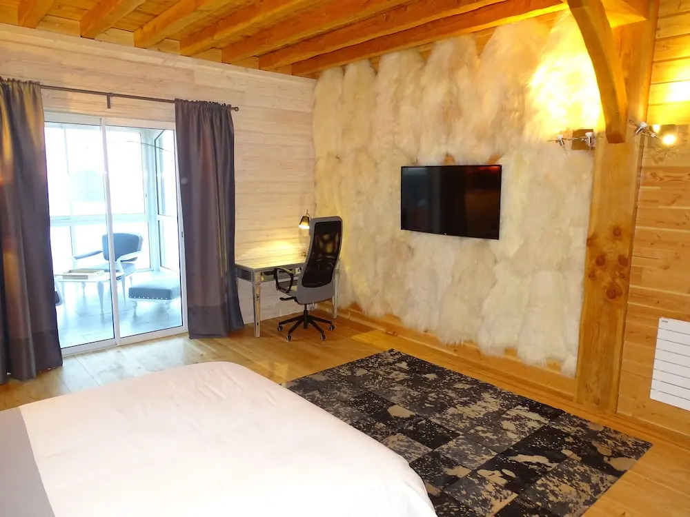 Domaine du Mont Monnet - Chambre dhôtes & Gîte