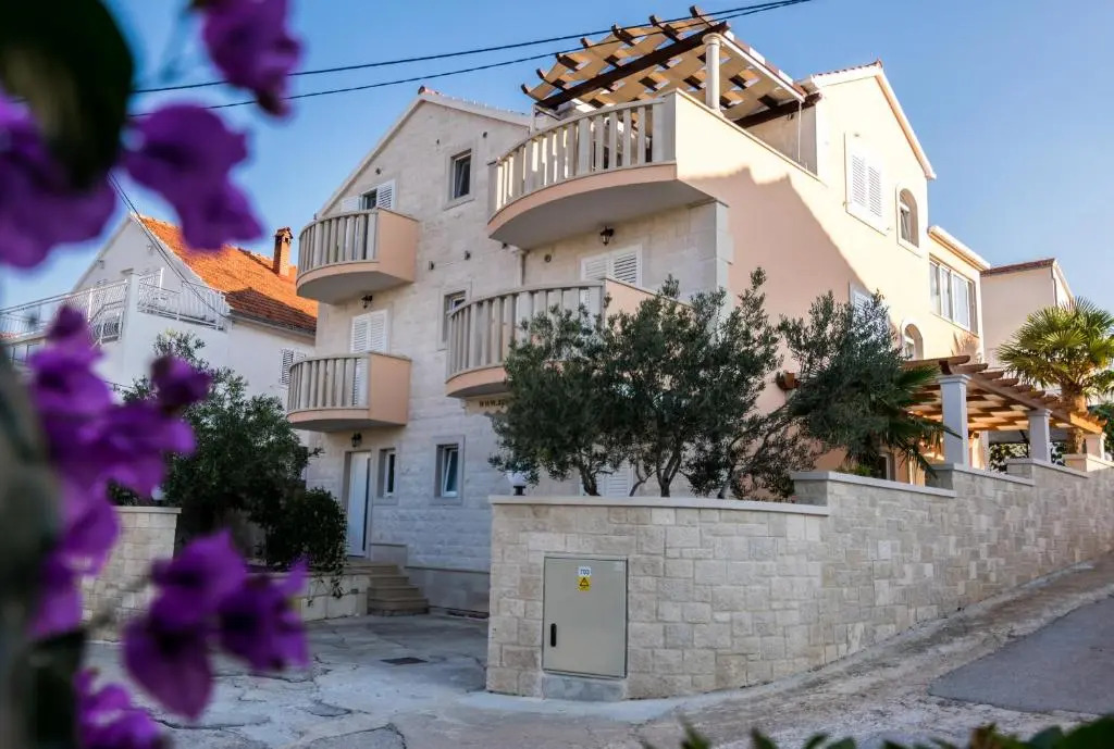 Apartmani Petričević