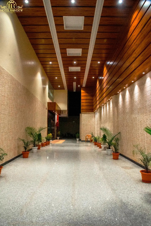 Hotel Raindew