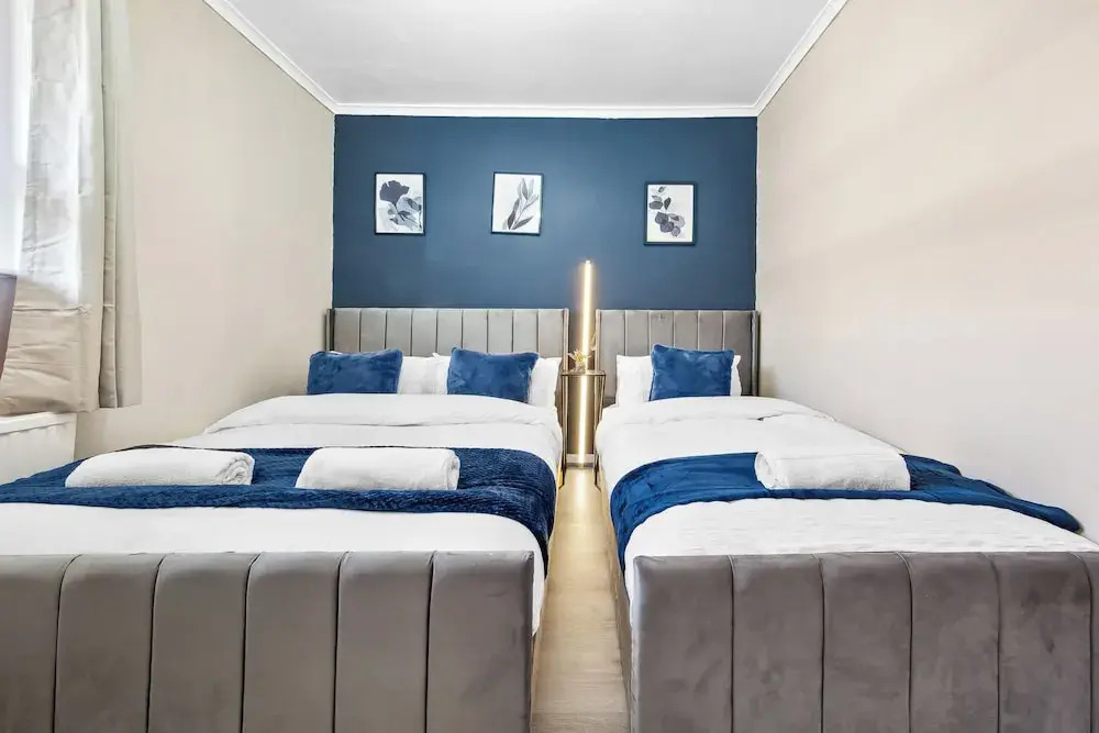Modern Bed Apartment