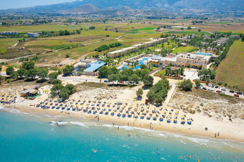 Akti Coast Club