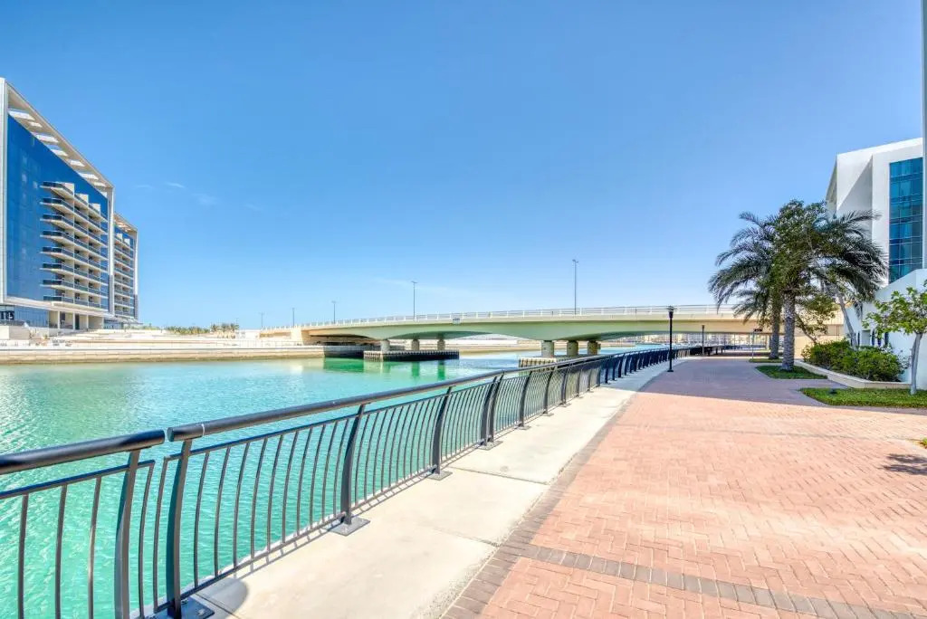 RH- Lagoon Apartments in Ras Al Khaimah, Sunny 3BR near public beach