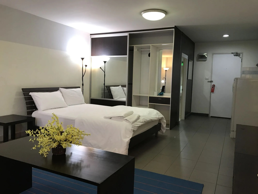 The Studio at Sathorn Terrace