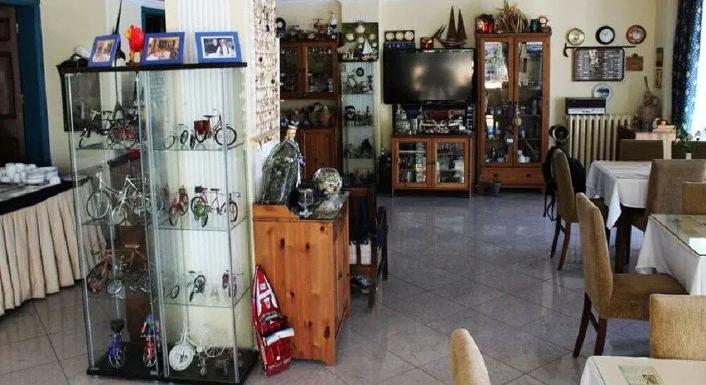 Foca Yali Hotel
