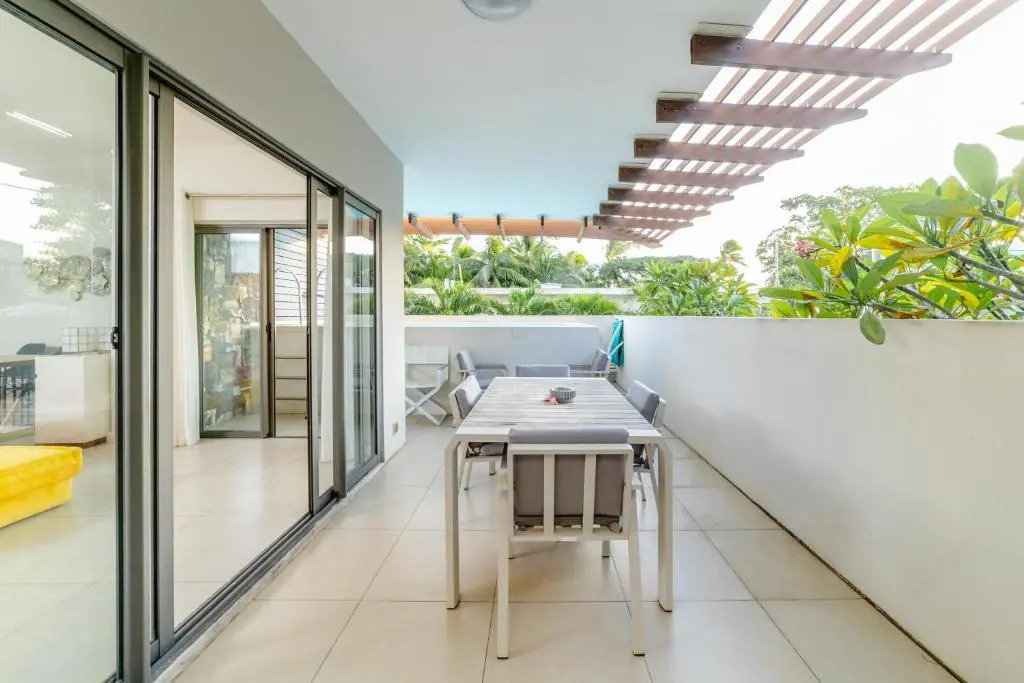 Beachcove Apt No 10